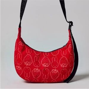 BAGGU Miffy UO Urban Outfitters Small Crescent Crossbody Bag Purse BNWT